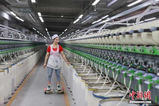 Textiles weaving green prospects with high-tech